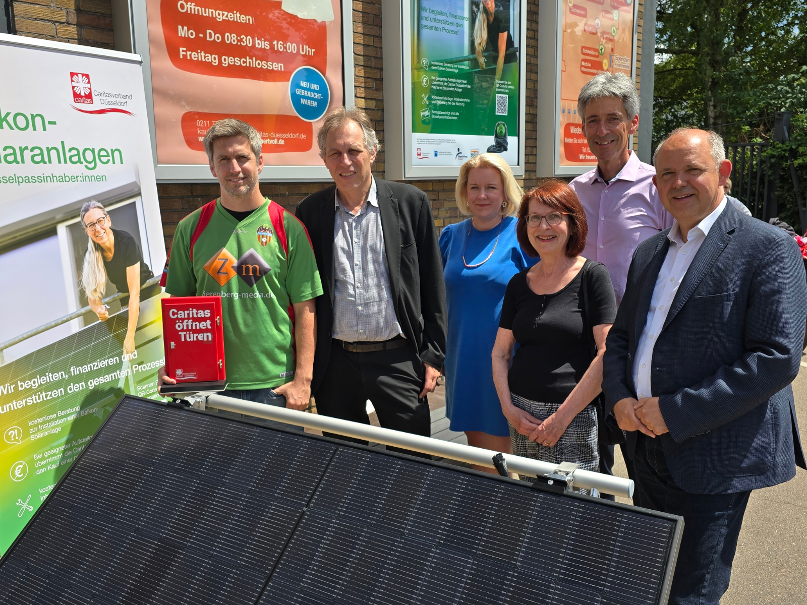 Pressefoto Balkonsolaranlagen
